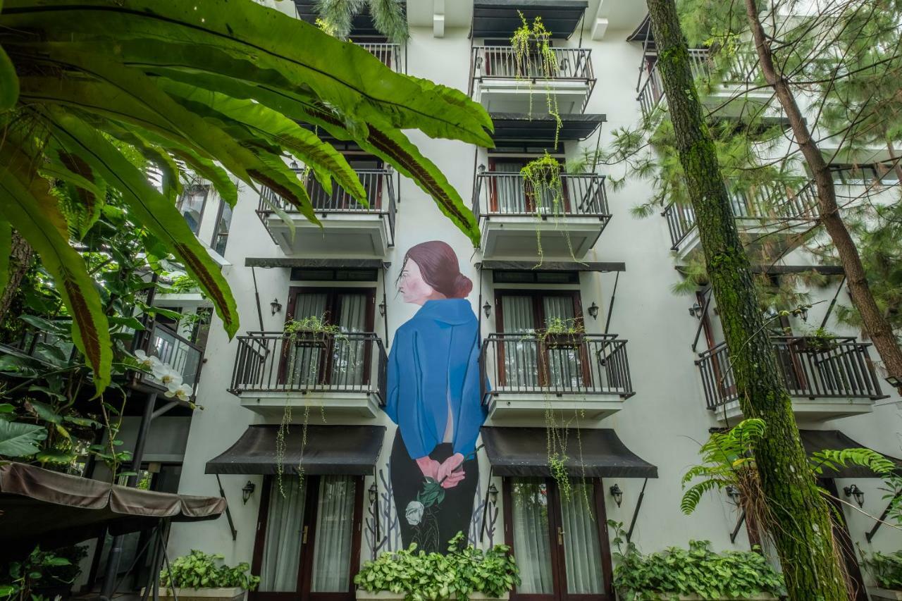 Capital O 852 The Silk At Dago Hotel Bandung Exterior photo